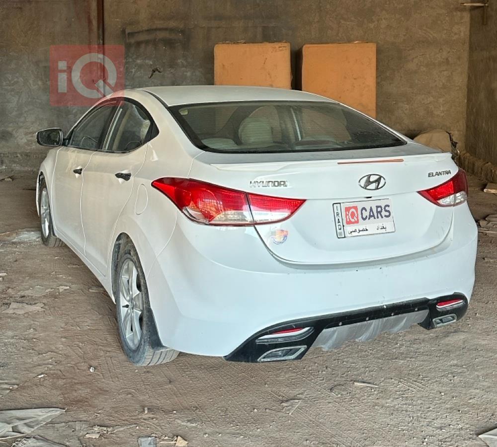هیوندای ئەلەنترا